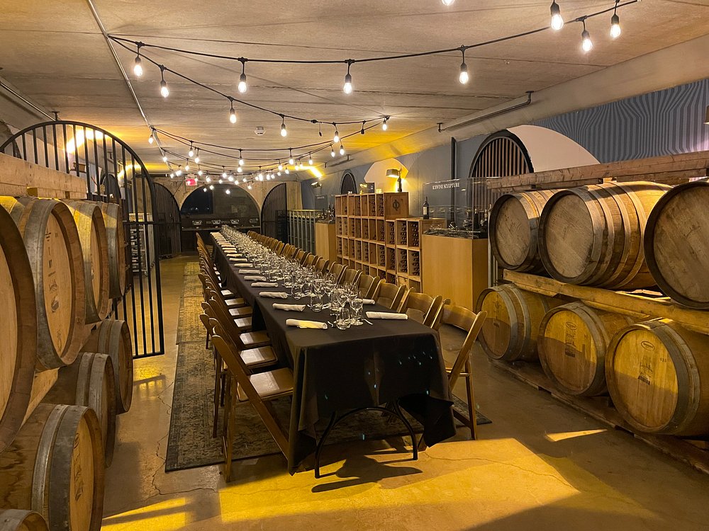 이니스킬린 나이아가라 와이너리 다이닝 셀러